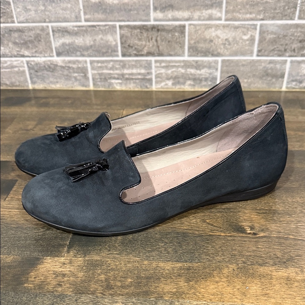 Ecco women’s Matte Black Black Casual Slip-on Ballerina Flats size 39 US 8.5